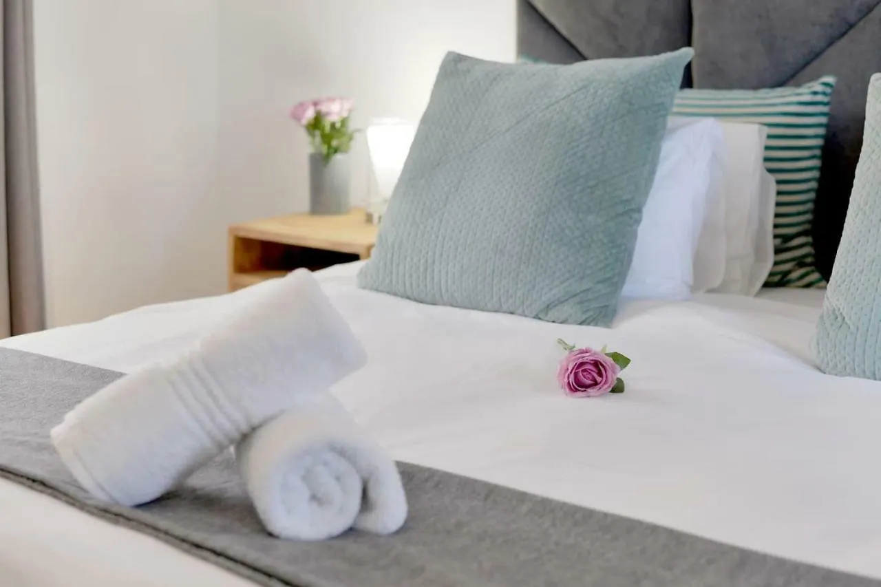Kimberley House 7 - No Load Shedding Apartment Cape Town 0*,  South Africa