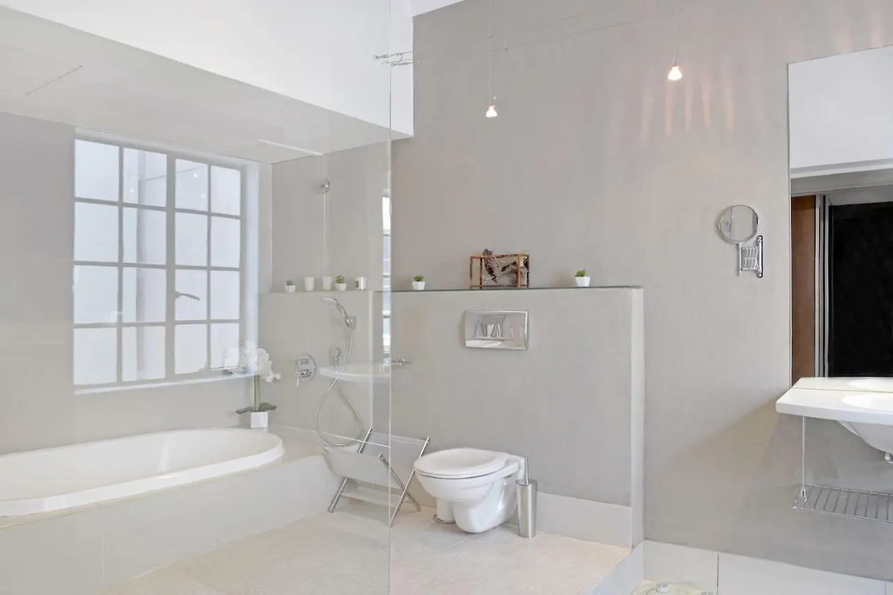 Kimberley House 7 - No Load Shedding Apartment Cape Town