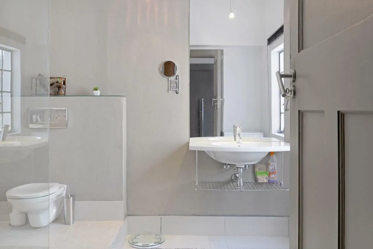 Kimberley House 7 - No Load Shedding Apartment Cape Town 0*,  South Africa